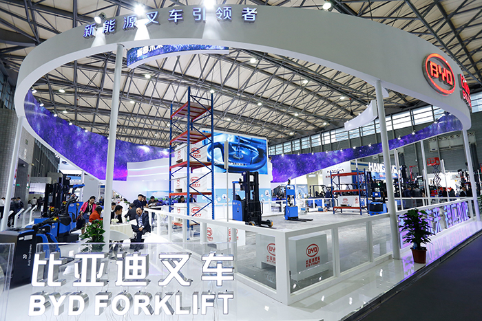 展臺(tái)搭建天景造型設(shè)計(jì)類型有那些？會(huì)用到那種材料？