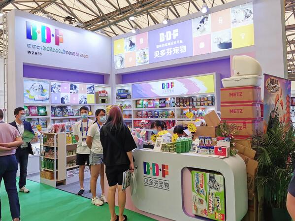 該如何設(shè)計搭建大型展臺？