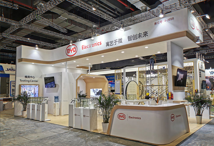 上海特裝機(jī)械展臺搭建上大機(jī)器該如何搬運(yùn)？有幾點(diǎn)不可忽視